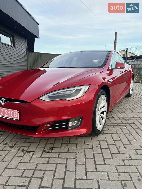 Лифтбек Tesla Model S 2018 в Сарнах фото 2 Лифтбек Tesla Model S 2018 в Сарнах