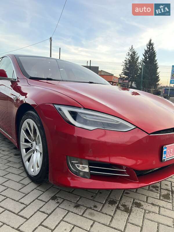 Лифтбек Tesla Model S 2018 в Сарнах фото 4 Лифтбек Tesla Model S 2018 в Сарнах