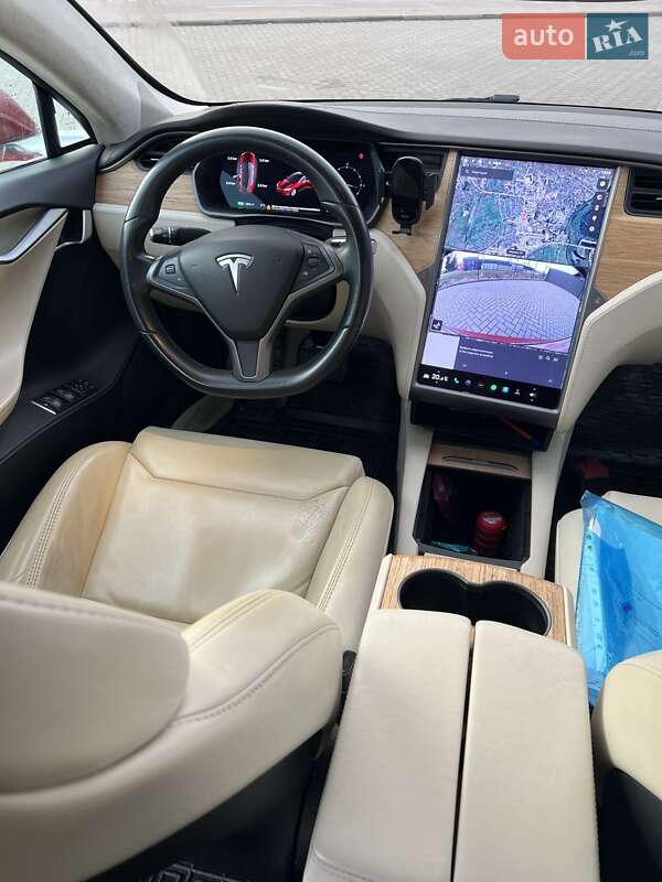 Лифтбек Tesla Model S 2018 в Сарнах фото 18 Лифтбек Tesla Model S 2018 в Сарнах