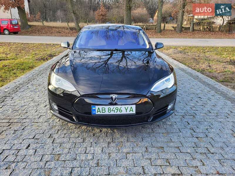 Лифтбек Tesla Model S 2013 в Виннице