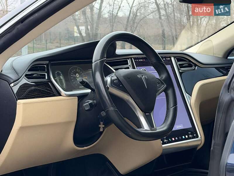 Лифтбек Tesla Model S 2013 в Запорожье фото 13 Лифтбек Tesla Model S 2013 в Запорожье
