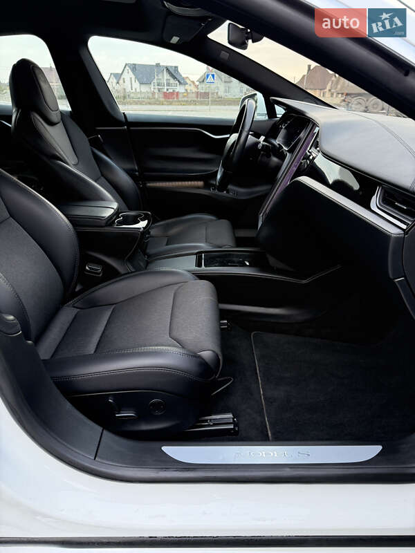 Лифтбек Tesla Model S 2018 в Луцке фото 10 Лифтбек Tesla Model S 2018 в Луцке