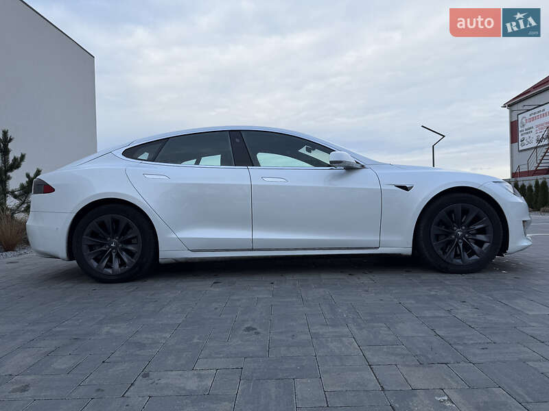 Лифтбек Tesla Model S 2018 в Луцке фото 7 Лифтбек Tesla Model S 2018 в Луцке