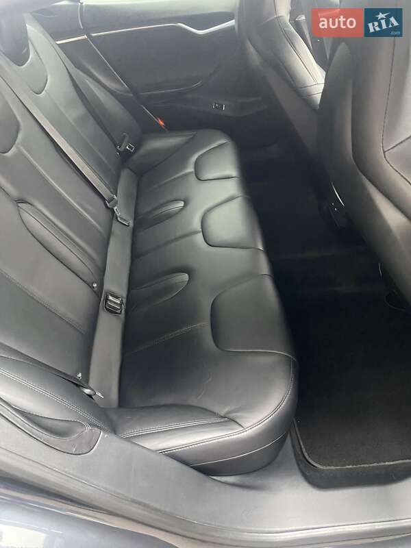 Лифтбек Tesla Model S 2016 в Одессе фото 11 Лифтбек Tesla Model S 2016 в Одессе