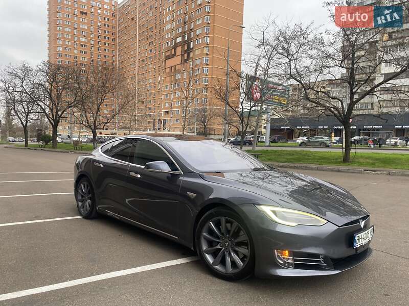 Лифтбек Tesla Model S 2016 в Одессе фото 3 Лифтбек Tesla Model S 2016 в Одессе