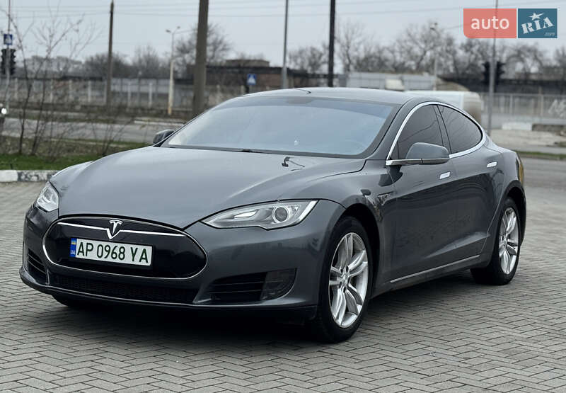 Ліфтбек Tesla Model S 2013 в Запоріжжі фото 6 Ліфтбек Tesla Model S 2013 в Запоріжжі
