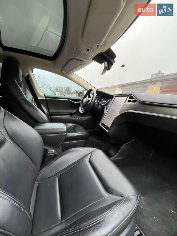 Лифтбек Tesla Model S 2014 в Львове фото 16 Лифтбек Tesla Model S 2014 в Львове