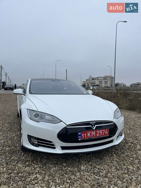 Лифтбек Tesla Model S 2014 в Львове фото 38 Лифтбек Tesla Model S 2014 в Львове
