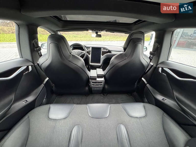 Лифтбек Tesla Model S 2017 в Львове фото 6 Лифтбек Tesla Model S 2017 в Львове