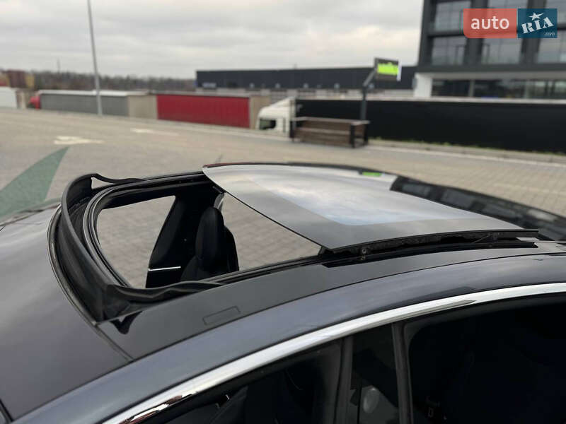 Лифтбек Tesla Model S 2017 в Львове фото 21 Лифтбек Tesla Model S 2017 в Львове