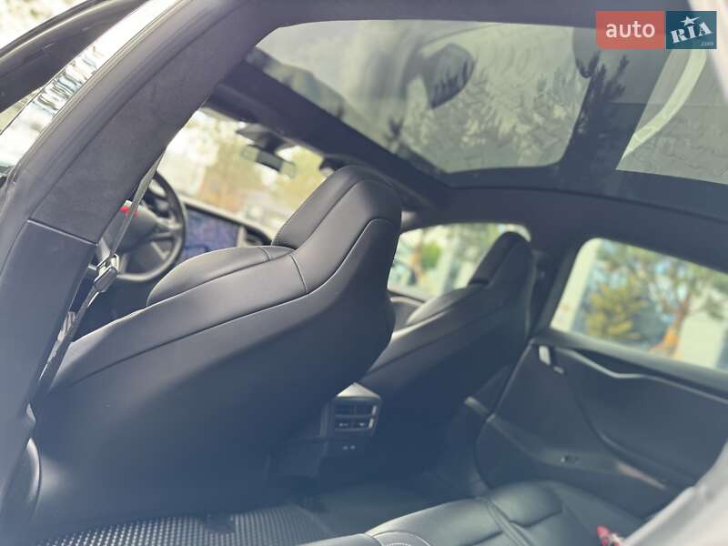 Лифтбек Tesla Model S 2018 в Ровно фото 28 Лифтбек Tesla Model S 2018 в Ровно