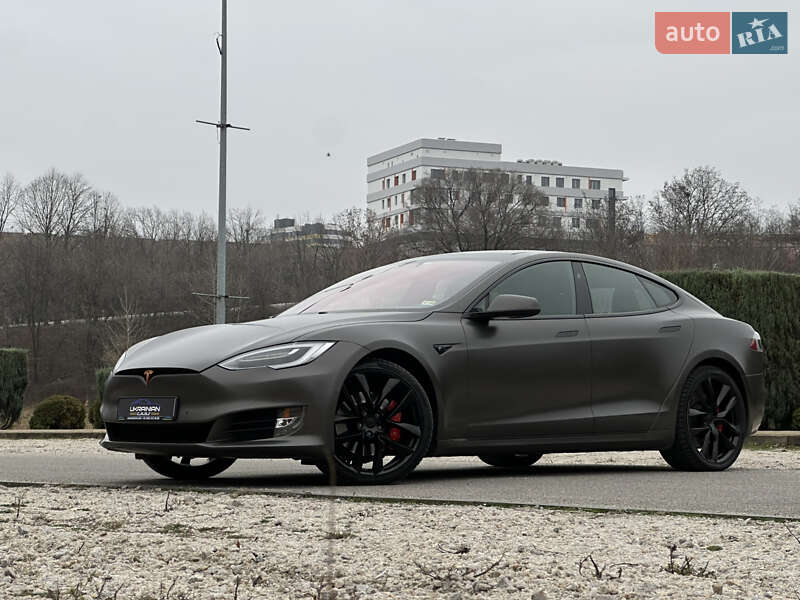 Лифтбек Tesla Model S 2018 в Днепре