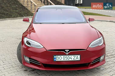 Ліфтбек Tesla Model S 2018 в Бережанах