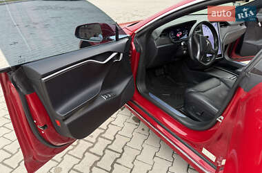 Ліфтбек Tesla Model S 2018 в Бережанах