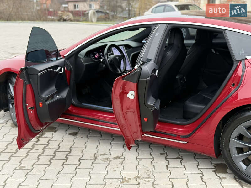 Лифтбек Tesla Model S 2018 в Бережанах фото 17 Лифтбек Tesla Model S 2018 в Бережанах