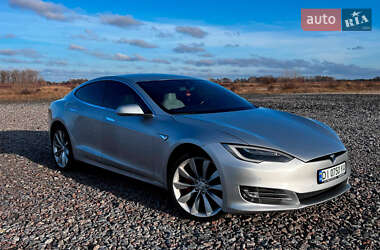 Лифтбек Tesla Model S 2016 в Украинке