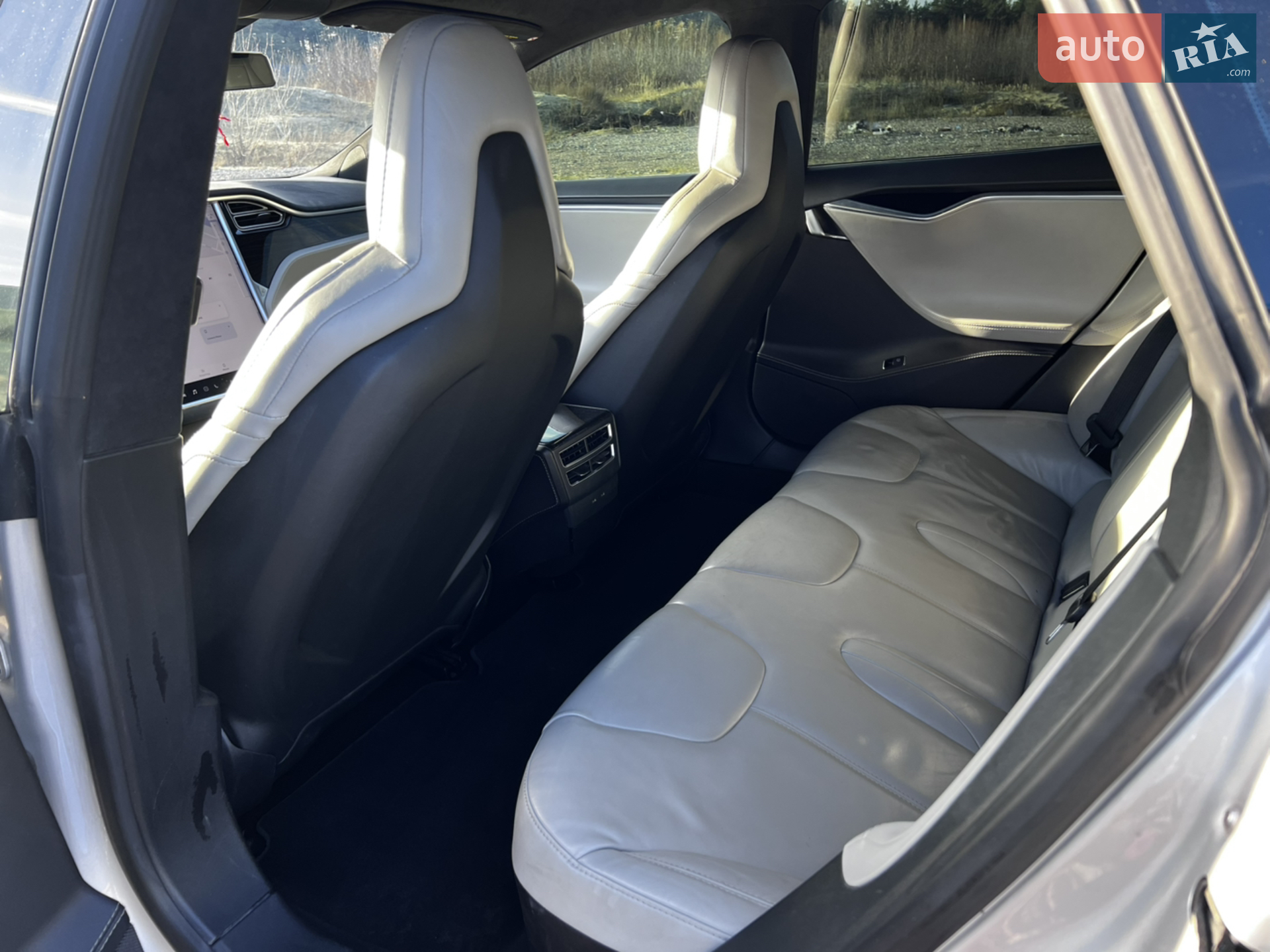 2016 Tesla Model S - мініатюра 19