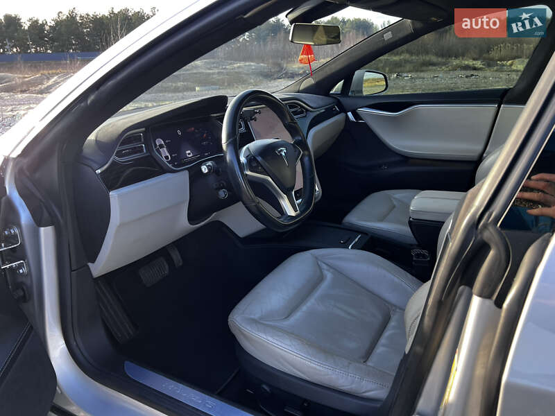 Лифтбек Tesla Model S 2016 в Виннице фото 12 Лифтбек Tesla Model S 2016 в Виннице