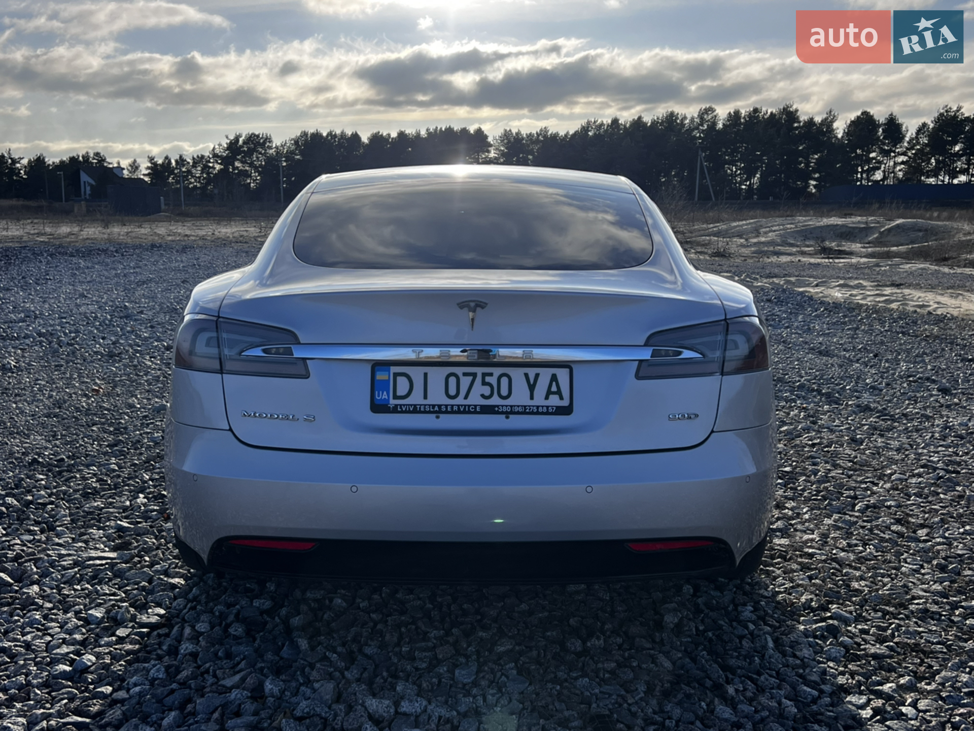 2016 Tesla Model S - мініатюра 8