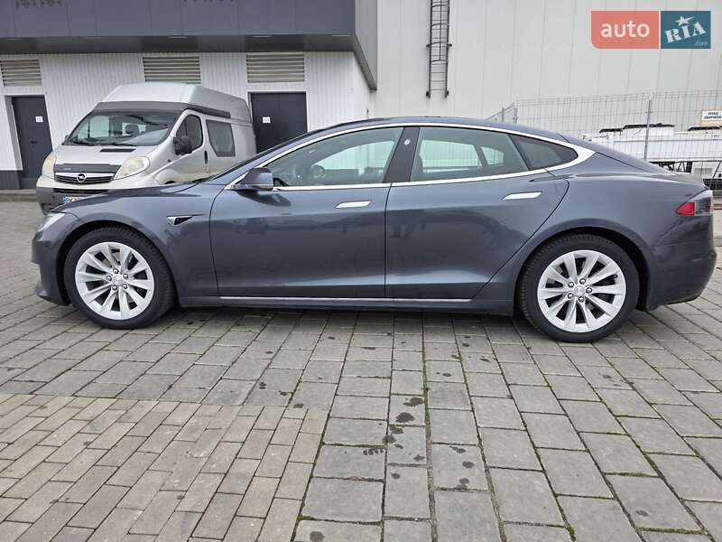 Лифтбек Tesla Model S 2019 в Ровно фото 2 Лифтбек Tesla Model S 2019 в Ровно