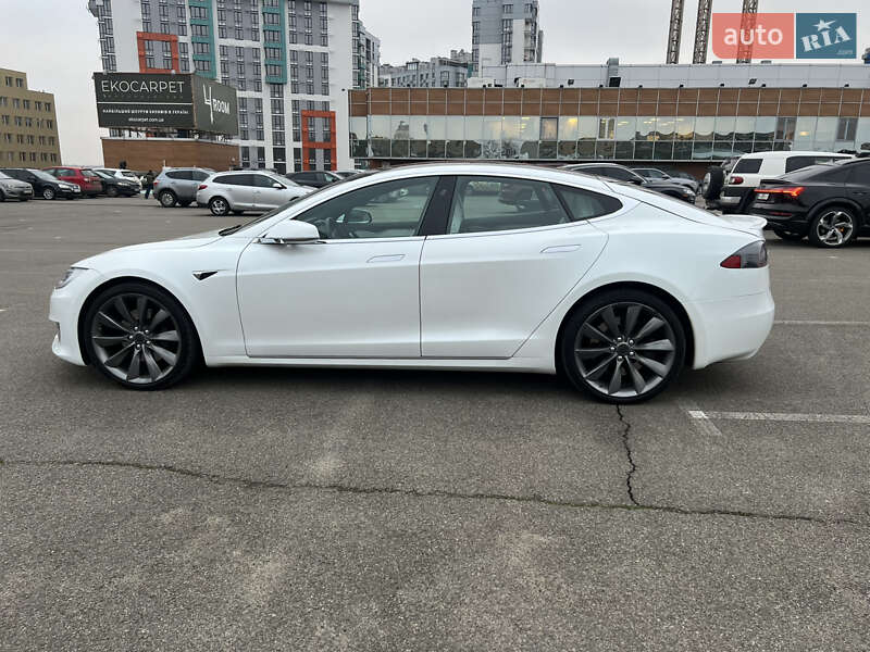 Лифтбек Tesla Model S 2019 в Киеве фото 10 Лифтбек Tesla Model S 2019 в Киеве