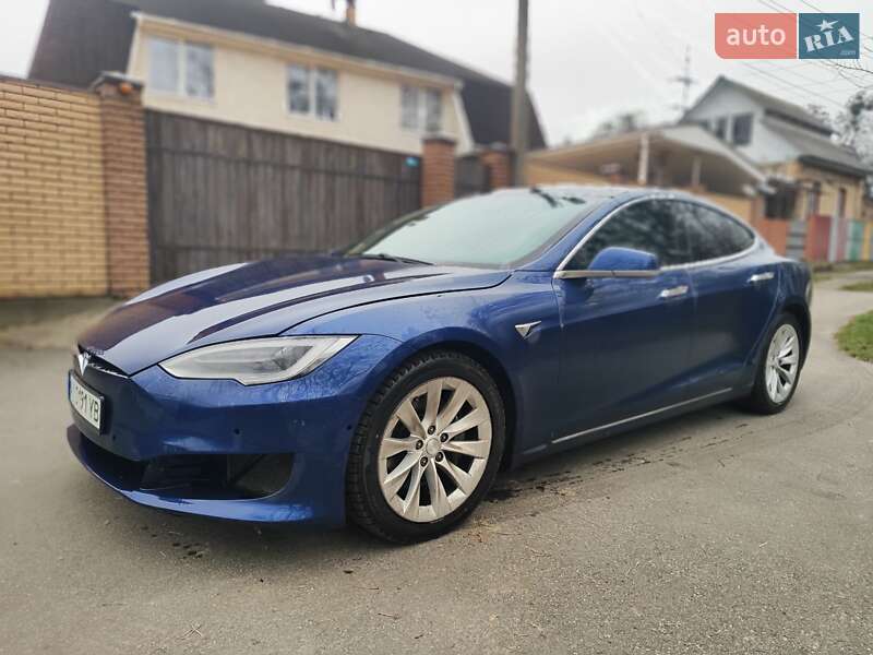 Tesla Model S 2017