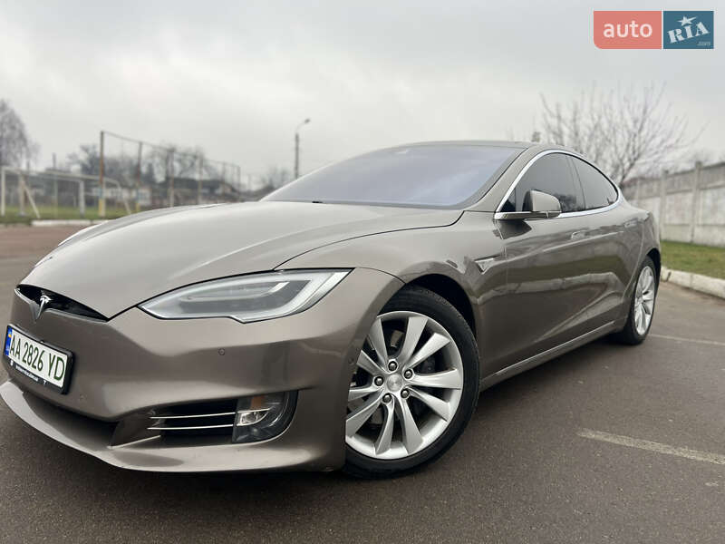 Лифтбек Tesla Model S 2015 в Прилуках фото 6 Лифтбек Tesla Model S 2015 в Прилуках