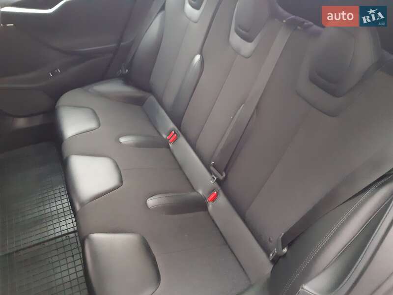 Лифтбек Tesla Model S 2014 в Ровно
