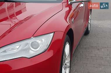 Лифтбек Tesla Model S 2014 в Ровно