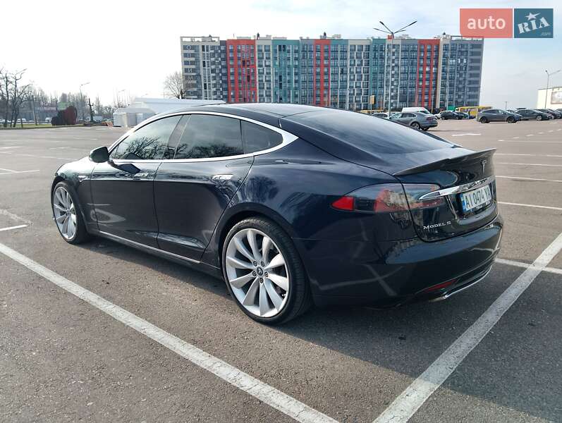 Лифтбек Tesla Model S 2014 в Киеве фото 7 Лифтбек Tesla Model S 2014 в Киеве