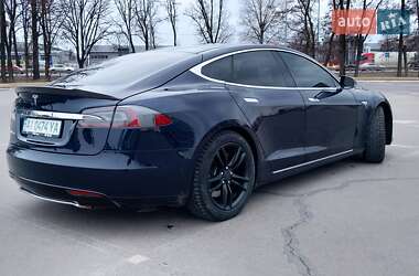 Лифтбек Tesla Model S 2014 в Киеве