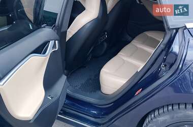 Лифтбек Tesla Model S 2014 в Киеве