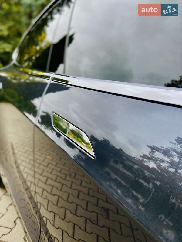 Лифтбек Tesla Model S 2016 в Луцке фото 30 Лифтбек Tesla Model S 2016 в Луцке