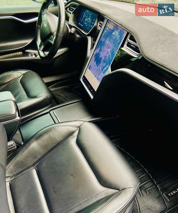 Лифтбек Tesla Model S 2016 в Луцке фото 38 Лифтбек Tesla Model S 2016 в Луцке