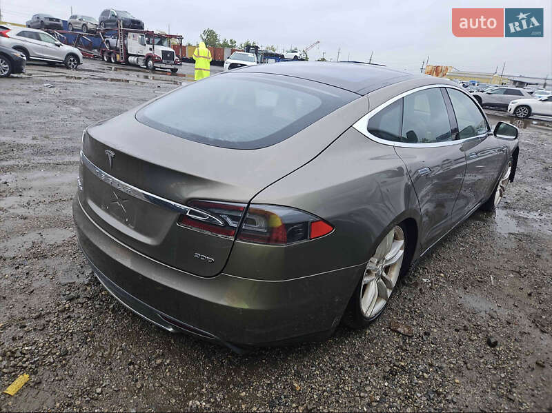 Лифтбек Tesla Model S 2015 в Одессе фото 2 Лифтбек Tesla Model S 2015 в Одессе