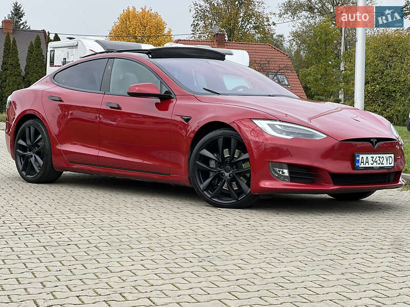 Лифтбек Tesla Model S 2018 в Львове фото 3 Лифтбек Tesla Model S 2018 в Львове