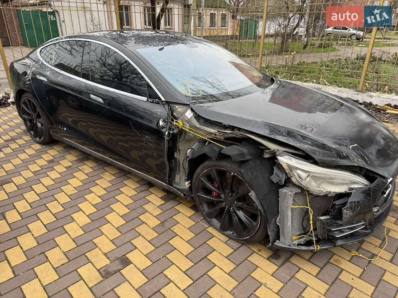 Лифтбек Tesla Model S 2013 в Николаеве