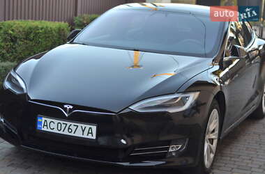 Ліфтбек Tesla Model S 2018 в Ковелі