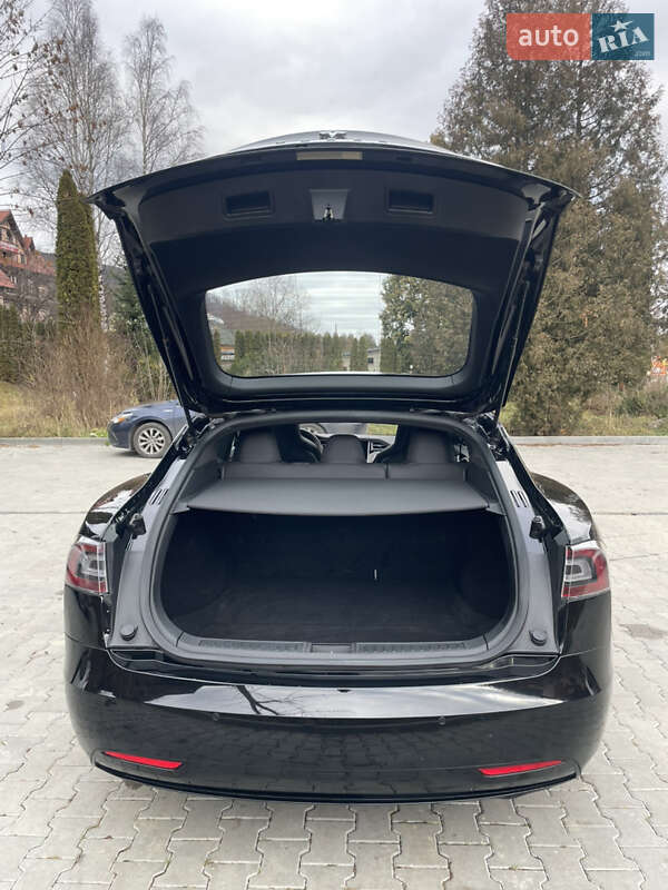 Лифтбек Tesla Model S 2016 в Яремче фото 13 Лифтбек Tesla Model S 2016 в Яремче
