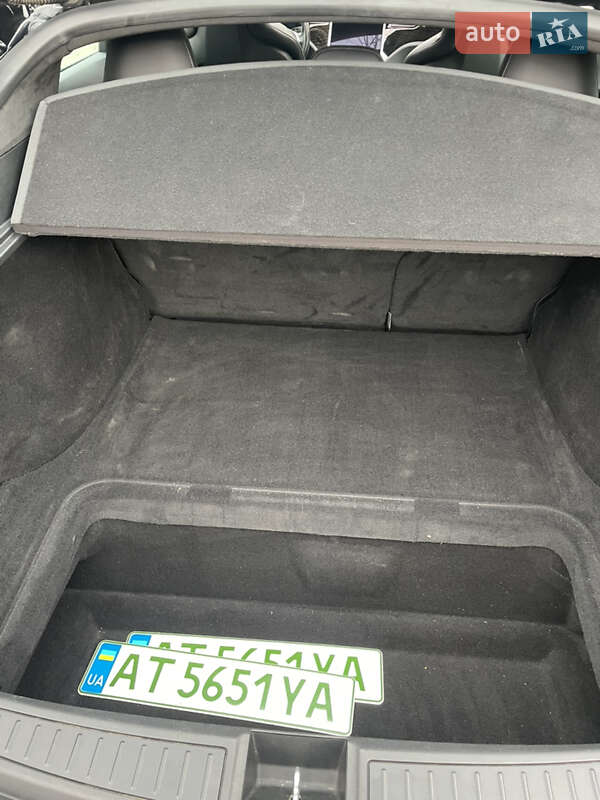 Лифтбек Tesla Model S 2016 в Яремче фото 20 Лифтбек Tesla Model S 2016 в Яремче