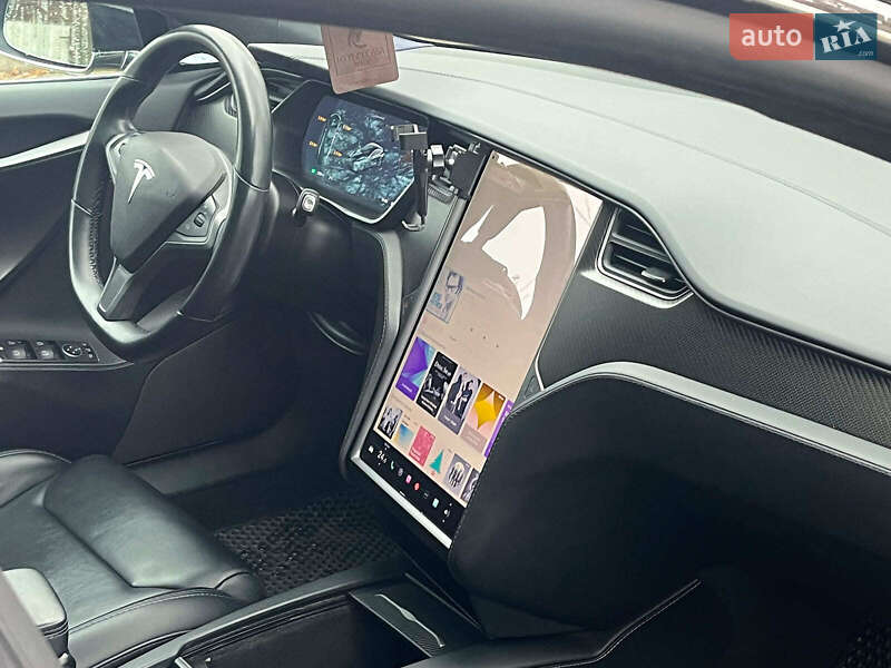 Лифтбек Tesla Model S 2019 в Киеве фото 32 Лифтбек Tesla Model S 2019 в Киеве
