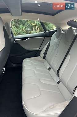Лифтбек Tesla Model S 2013 в Киеве
