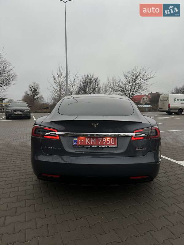 Лифтбек Tesla Model S 2018 в Киеве фото 4 Лифтбек Tesla Model S 2018 в Киеве