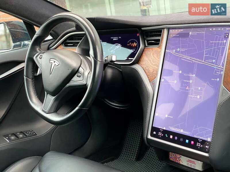Лифтбек Tesla Model S 2019 в Киеве