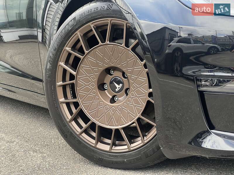 Лифтбек Tesla Model S 2023 в Киеве фото 5 Лифтбек Tesla Model S 2023 в Киеве