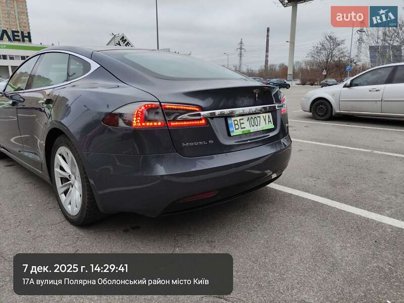 Лифтбек Tesla Model S 2018 в Киеве фото 7 Лифтбек Tesla Model S 2018 в Киеве