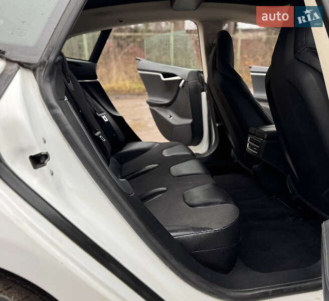 Лифтбек Tesla Model S 2014 в Львове фото 6 Лифтбек Tesla Model S 2014 в Львове