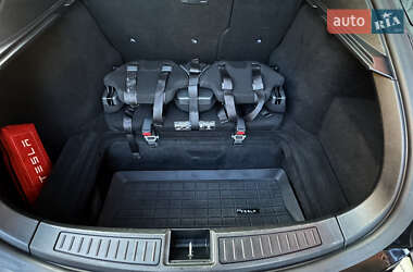 Лифтбек Tesla Model S 2013 в Виннице