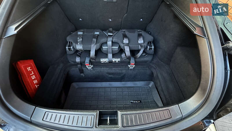 Лифтбек Tesla Model S 2013 в Виннице фото 22 Лифтбек Tesla Model S 2013 в Виннице