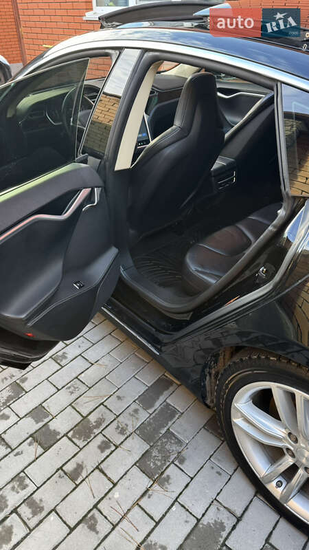 Лифтбек Tesla Model S 2013 в Виннице фото 33 Лифтбек Tesla Model S 2013 в Виннице